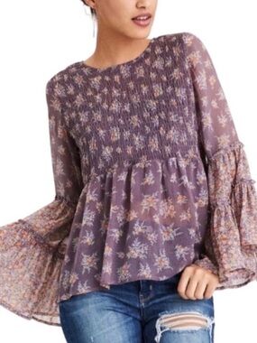 AE - Floral Smocked Blouse